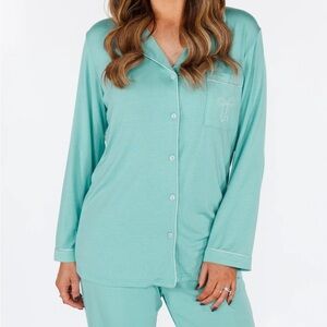 Winter Green with Embroidered Bow Long Sleeve & Pant Pajama Set